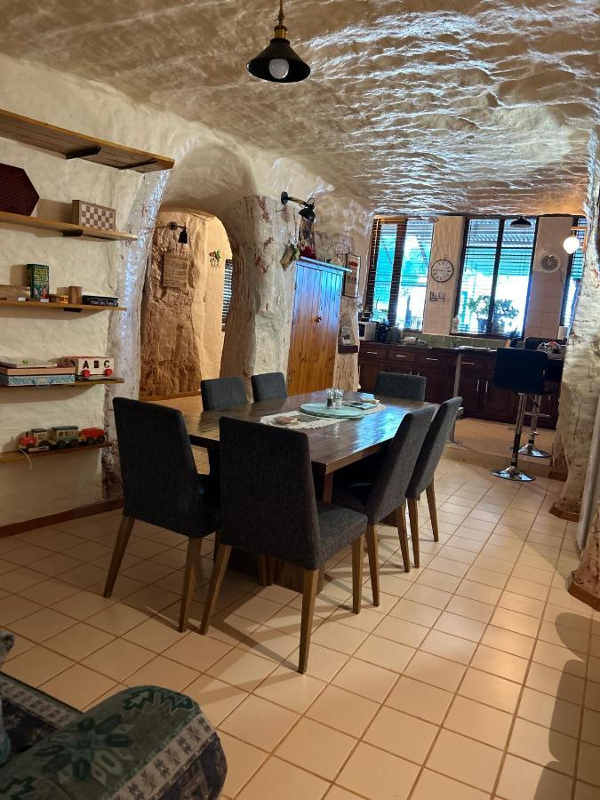 Dinky Di'S Dugout Vila Coober Pedy Exterior foto