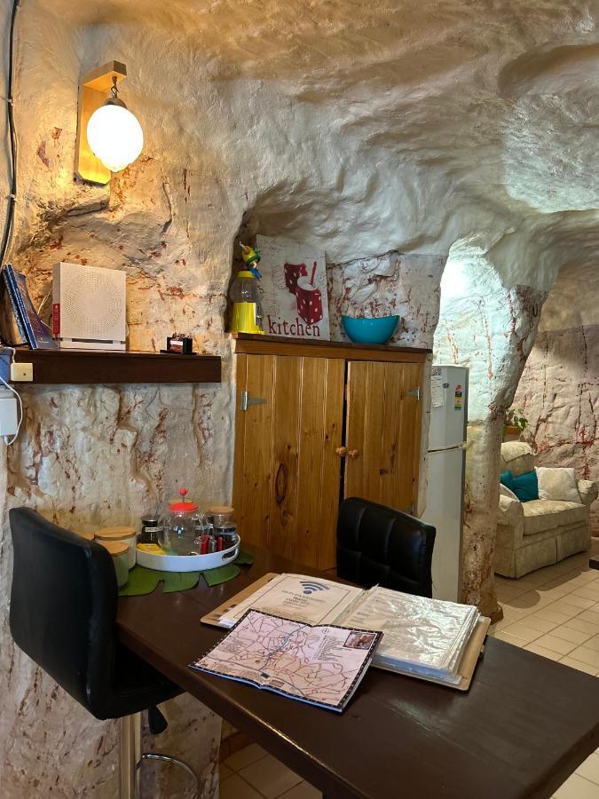 Dinky Di'S Dugout Vila Coober Pedy Exterior foto